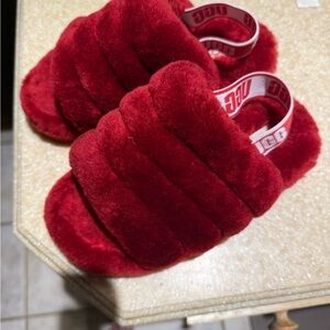 Ugg Girls Fluff Yeah slides Size 13